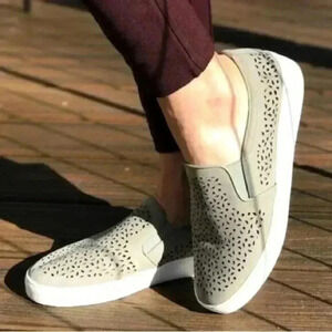 Vionic Splendid Midi Perf Slip-on Sneakers Grey Size 7